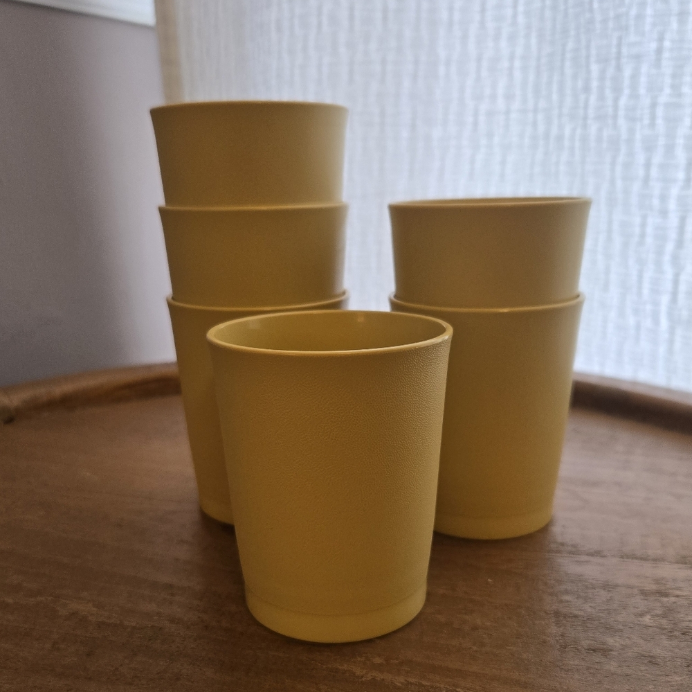 Vintage Tupperware Cups | Set of 6 | 70s Yellow | NWOT | 3” Tall | Made in USA